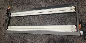 Aquaticlife Lf9-48 48 Inch T5ho G2 Hybrid Fixture 4x54w With Bulbs Included And Suspension Kit