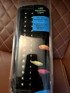 Glofish 972192 Universal Aquarium Light With Blue Leds For 30-inch Tanks