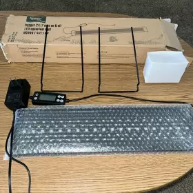 Hygger Hg-999 24/7 Auto On And Off Led Aquarium Light Hg-999. Size 18w
