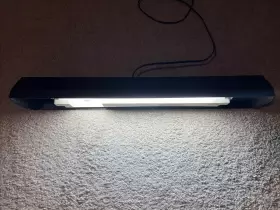 Marineland 24ps Light Fixture Only With Bulb 20 Inch Fluorescent 17w