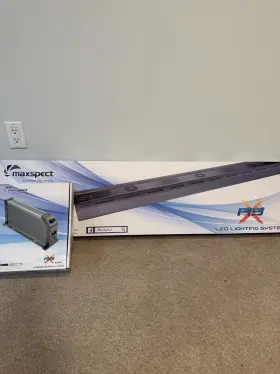 Maxspect R5-300 Led Lighting System And Power Supply For Fish Tanks Of All Sizes